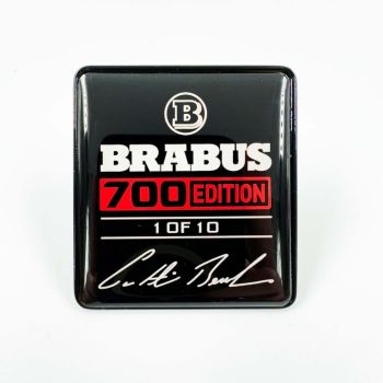 Emblematy foteli Brabus 700 edition 1 of 10 W463A czerwone