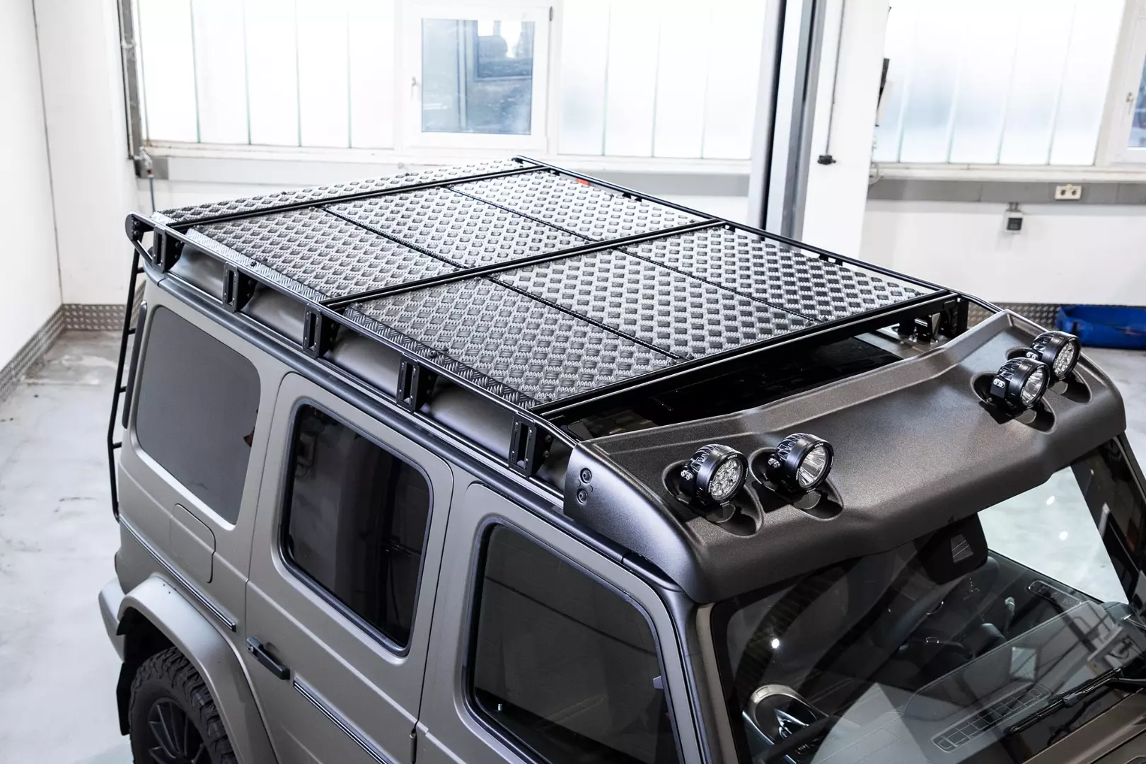 Metalowy bagażnik dachowy do Mercedes-Benz W463A 4x4 G-Wagen